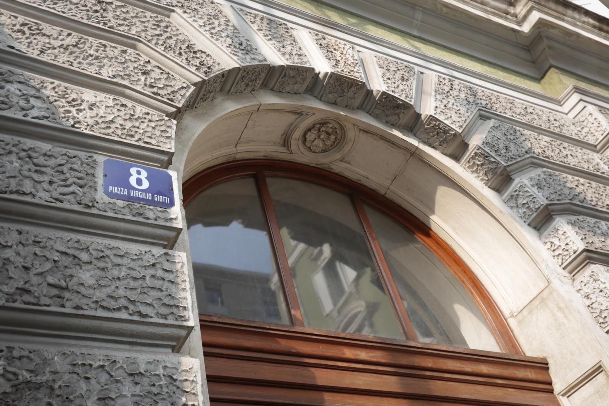 Residence Piazza Giotti 8 Trieste Eksteriør bilde